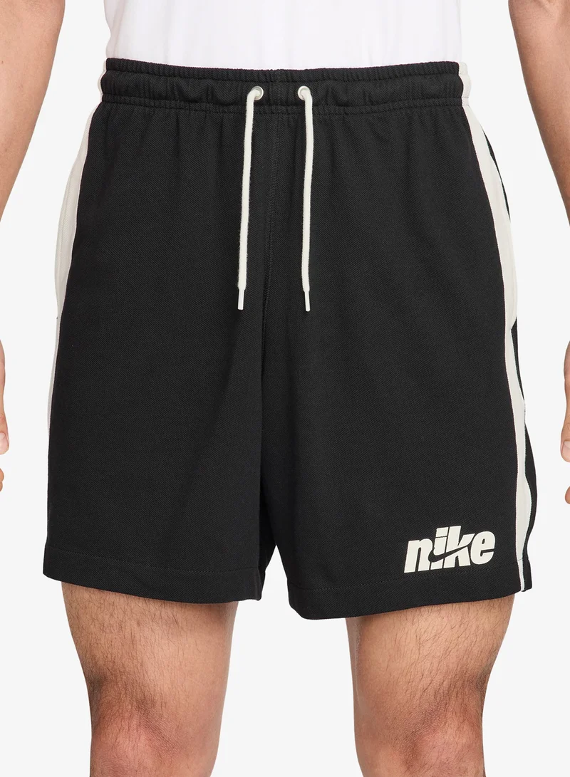 نايكي شورتات كرة قدم بنمط محبوك